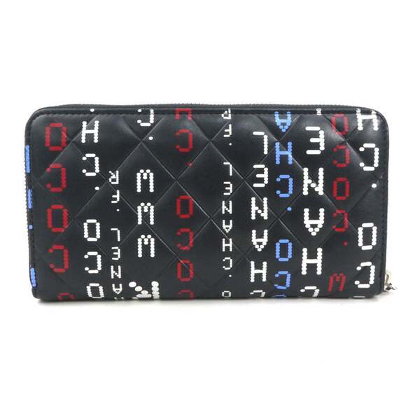 CHANEL Authentic Black Leather Wallet